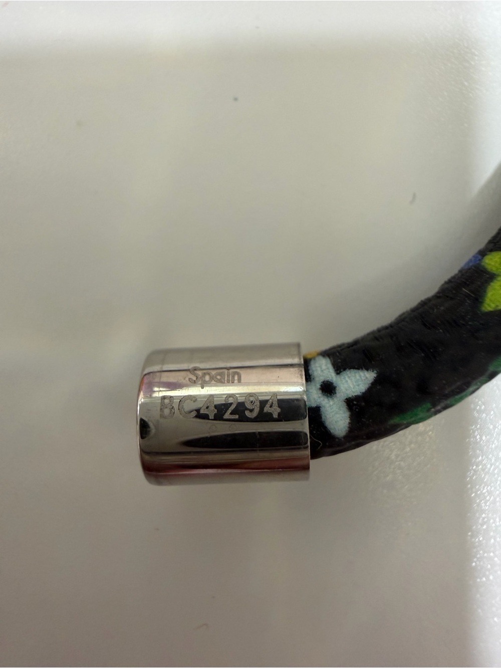 Louis Vuitton x Takashi Murakami
LV Confidential Bracelet - Picture 11 of 11